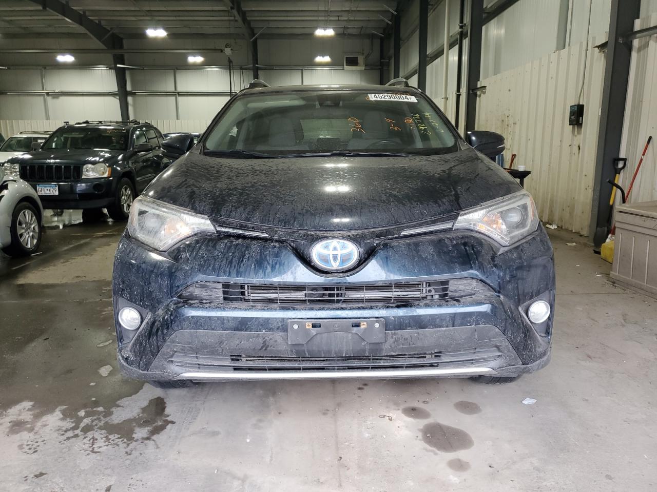 Photo 4 VIN: JTMRJREV8HD068371 - TOYOTA RAV 4 