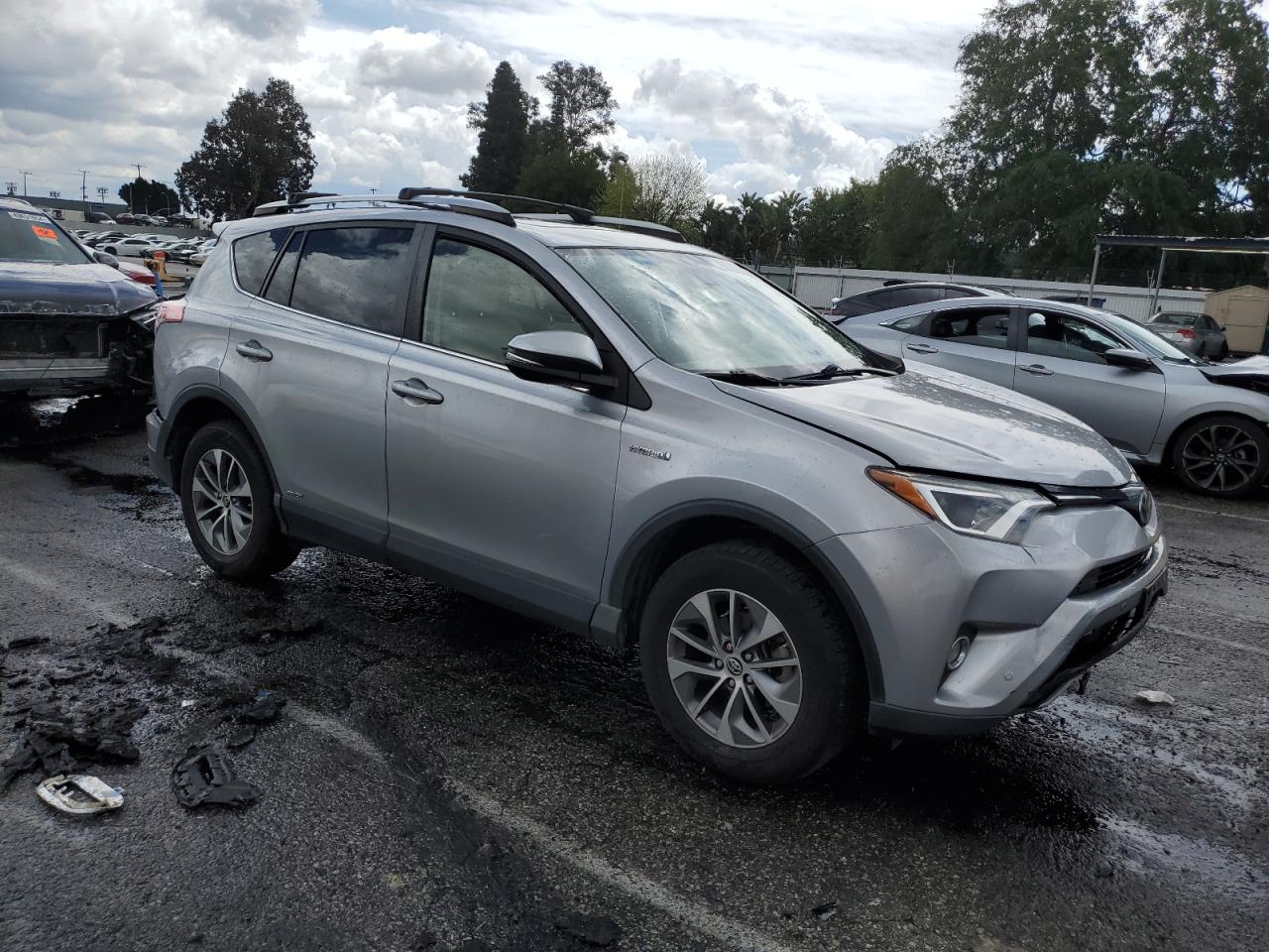 Photo 3 VIN: JTMRJREV9HD084806 - TOYOTA RAV 4 