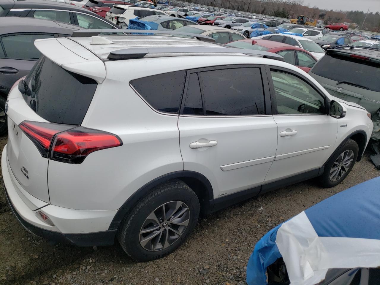 Photo 2 VIN: JTMRJREV9HD133566 - TOYOTA RAV 4 