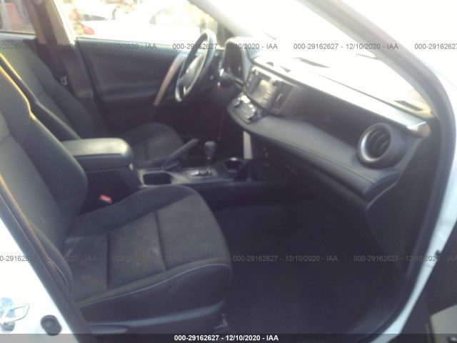 Photo 4 VIN: JTMRJREVXHD093532 - TOYOTA RAV4 HYBRID 