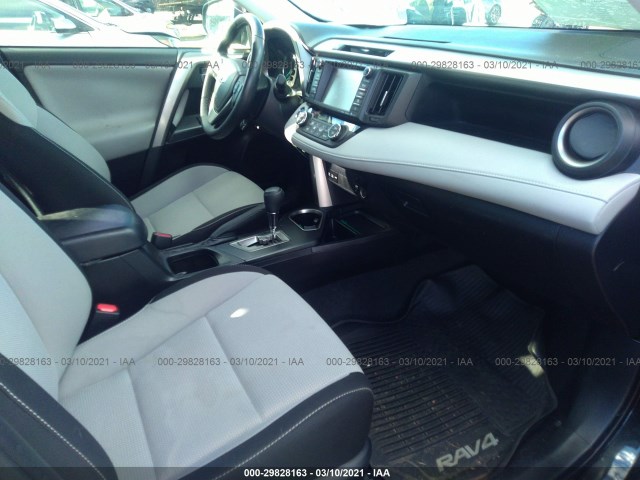 Photo 4 VIN: JTMRJREVXHD104688 - TOYOTA RAV4 HYBRID 