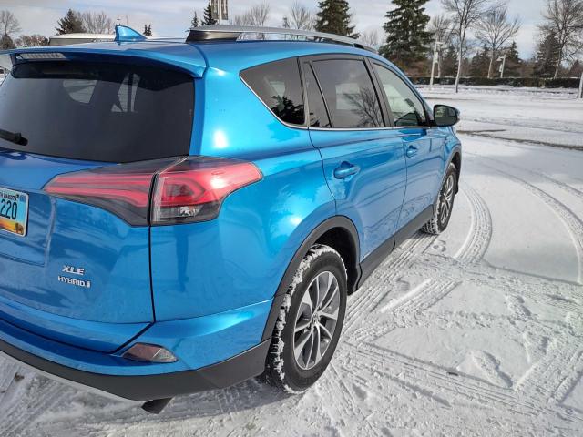 Photo 3 VIN: JTMRJREVXHD142289 - TOYOTA RAV4 