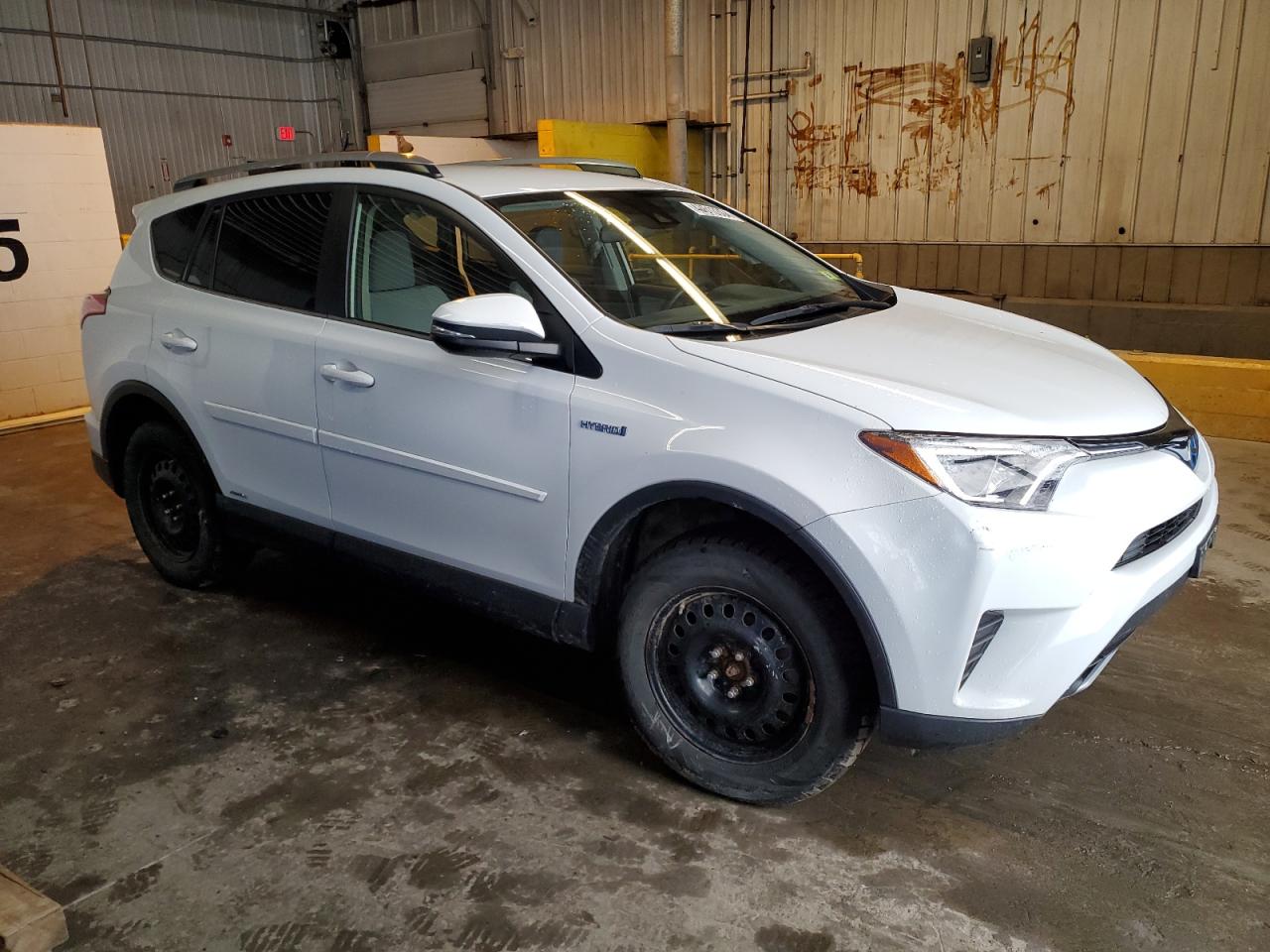 Photo 3 VIN: JTMRJREVXJD204005 - TOYOTA RAV 4 