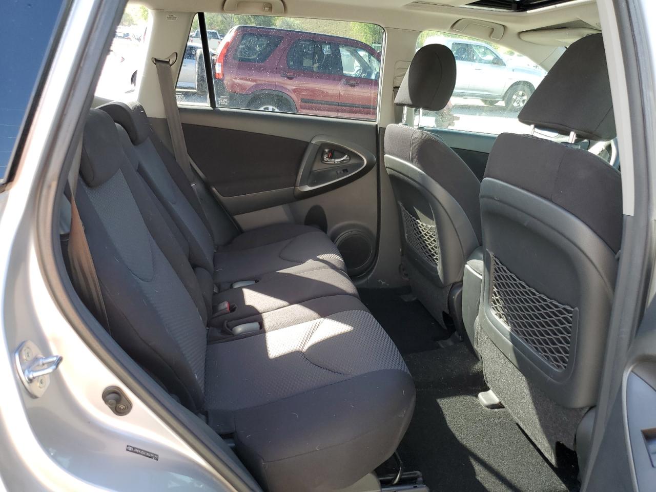 Photo 10 VIN: JTMRK4DV1A5095395 - TOYOTA RAV 4 