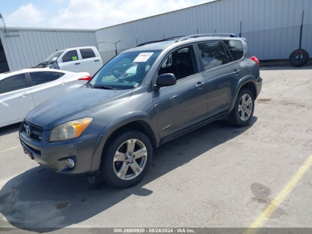 Photo 1 VIN: JTMRK4DV1AD013185 - TOYOTA RAV4 