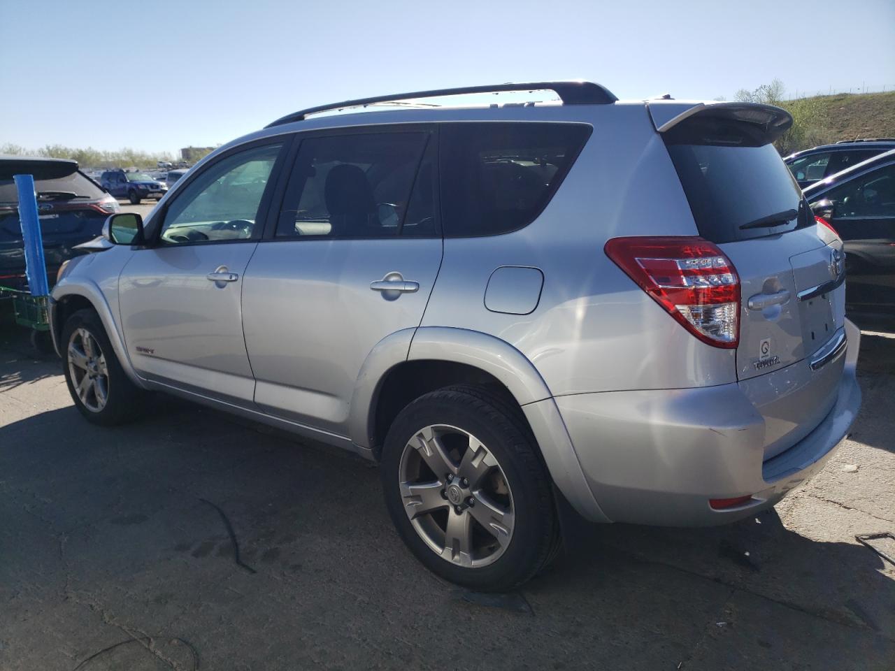 Photo 1 VIN: JTMRK4DV2A5093655 - TOYOTA RAV 4 