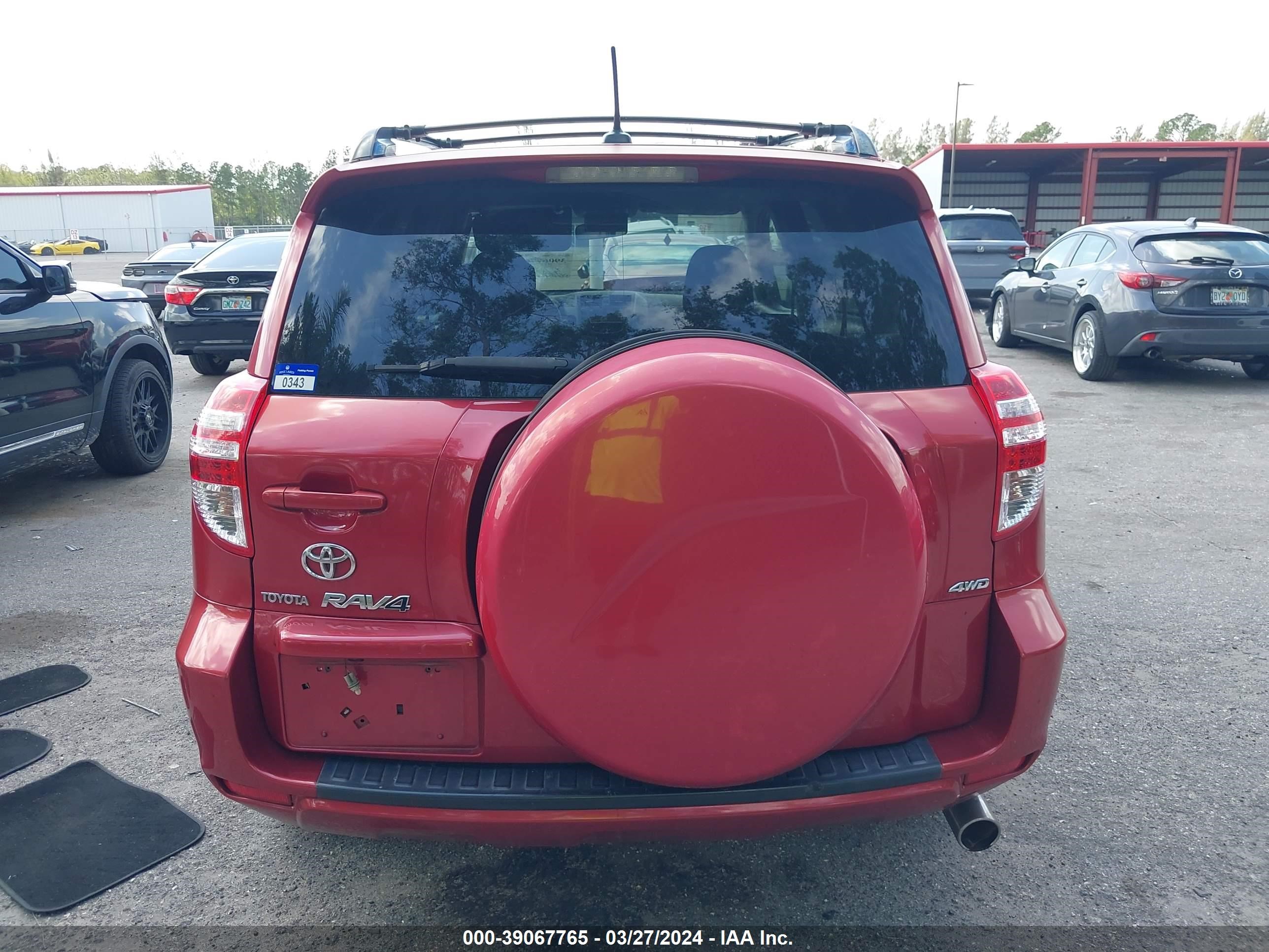 Photo 15 VIN: JTMRK4DV5A5089339 - TOYOTA RAV 4 