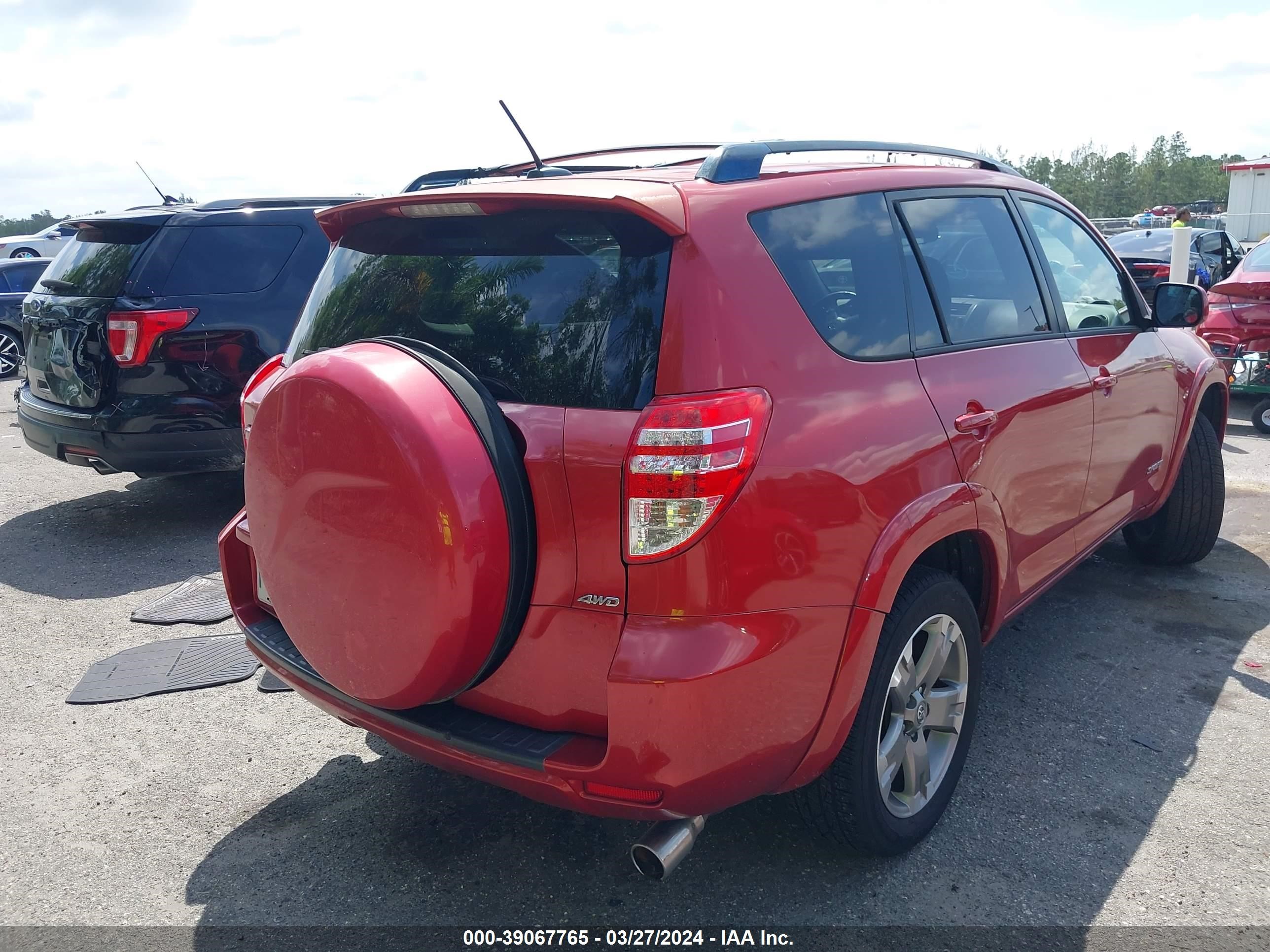 Photo 3 VIN: JTMRK4DV5A5089339 - TOYOTA RAV 4 