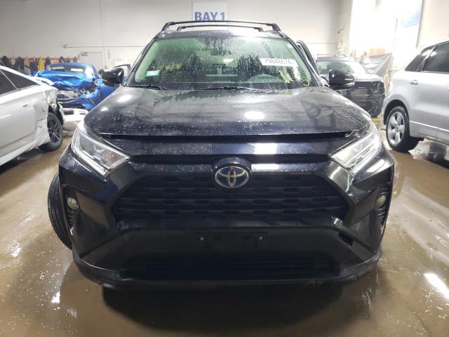 Photo 4 VIN: JTMRWRFV0KD007250 - TOYOTA RAV4 XLE 