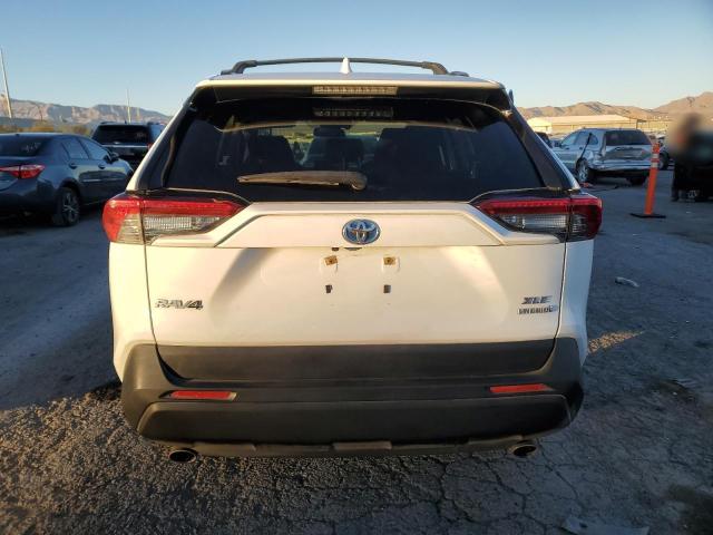 Photo 5 VIN: JTMRWRFV1MD135385 - TOYOTA RAV4 XLE 