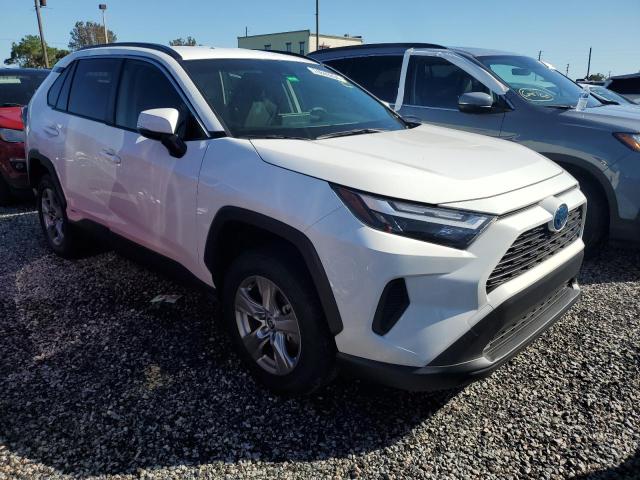 Photo 3 VIN: JTMRWRFV1PD201664 - TOYOTA RAV4 XLE 