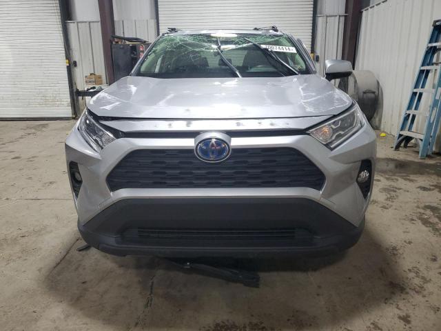 Photo 4 VIN: JTMRWRFV2MJ053392 - TOYOTA RAV4 XLE 