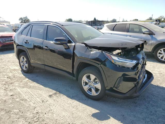 Photo 3 VIN: JTMRWRFV3RD242994 - TOYOTA RAV4 XLE 