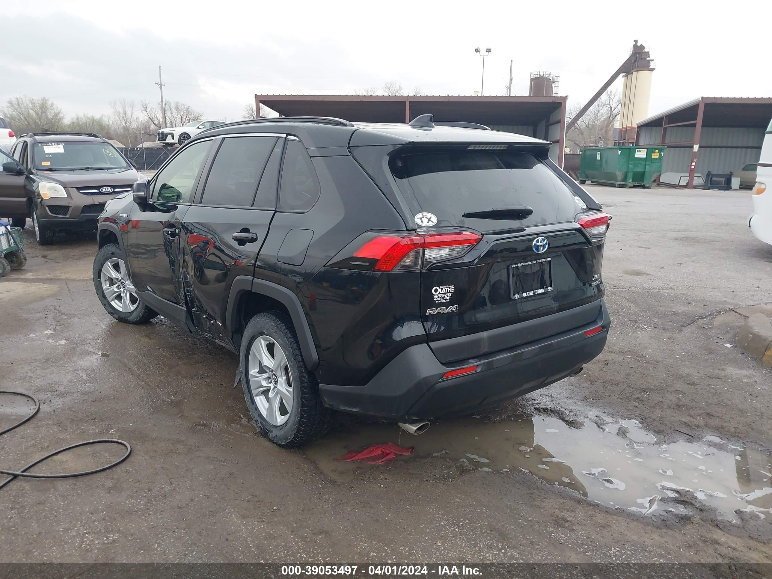 Photo 2 VIN: JTMRWRFV4KD004934 - TOYOTA RAV 4 