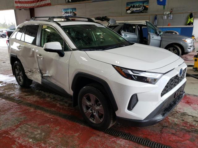 Photo 3 VIN: JTMRWRFV4RD240705 - TOYOTA RAV4 XLE 