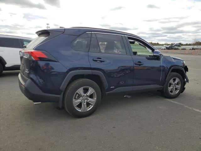 Photo 2 VIN: JTMRWRFV5PD172220 - TOYOTA RAV4 XLE 