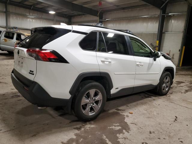 Photo 2 VIN: JTMRWRFV5RD247016 - TOYOTA RAV4 XLE 