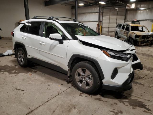 Photo 3 VIN: JTMRWRFV5RD247016 - TOYOTA RAV4 XLE 