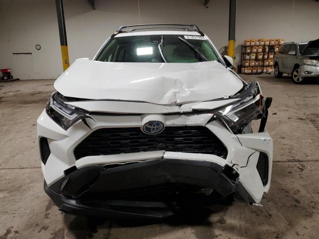 Photo 4 VIN: JTMRWRFV5RD247016 - TOYOTA RAV4 XLE 