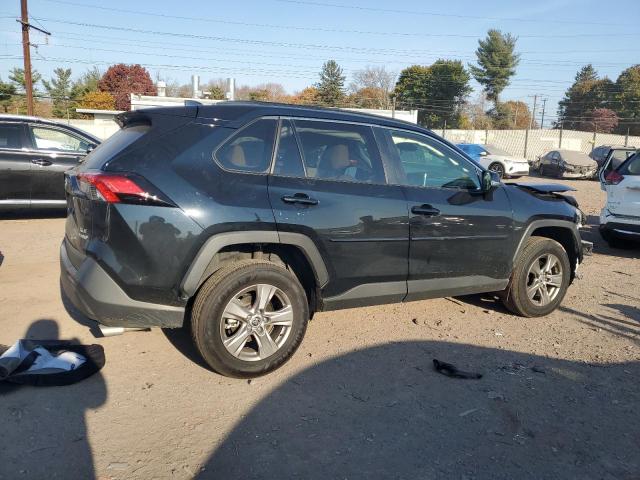 Photo 2 VIN: JTMRWRFV9PD183849 - TOYOTA RAV4 XLE 