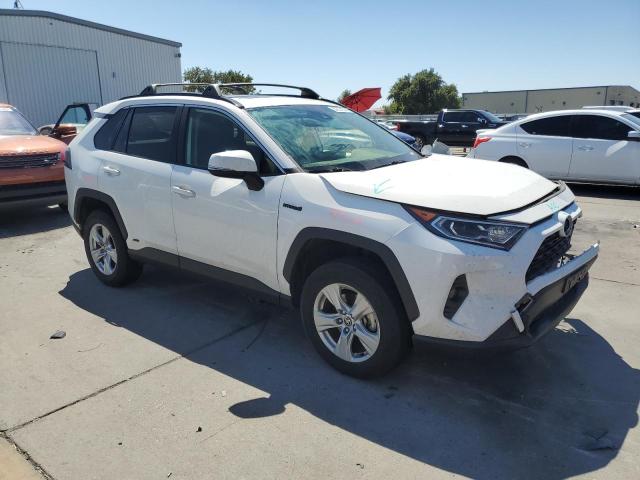 Photo 3 VIN: JTMRWRFVXMD125499 - TOYOTA RAV4 XLE 