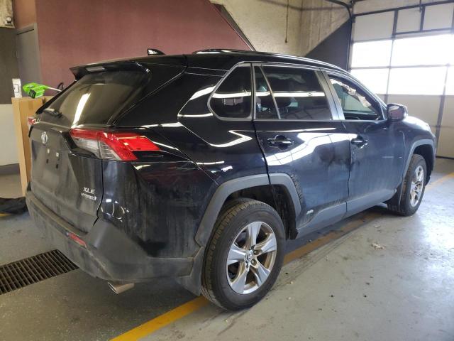 Photo 2 VIN: JTMRWRFVXNJ055070 - TOYOTA RAV4 XLE 