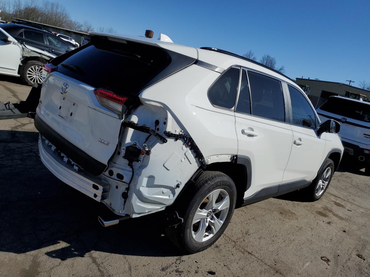 Photo 2 VIN: JTMW1RFV1KD016315 - TOYOTA RAV 4 