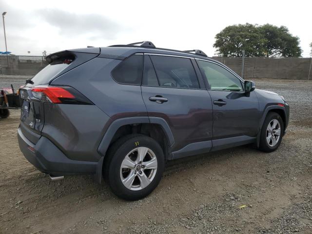 Photo 2 VIN: JTMW1RFV2KD007915 - TOYOTA RAV4 XLE 