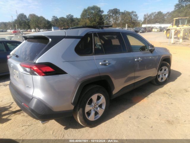 Photo 3 VIN: JTMW1RFV2KD016257 - TOYOTA RAV4 