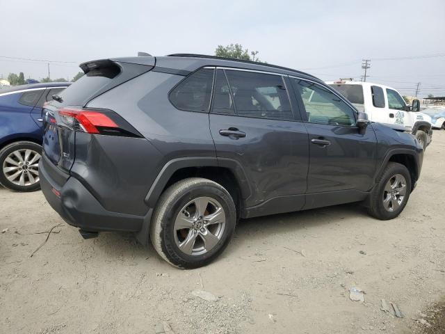 Photo 2 VIN: JTMW1RFV5RD118145 - TOYOTA RAV4 XLE 