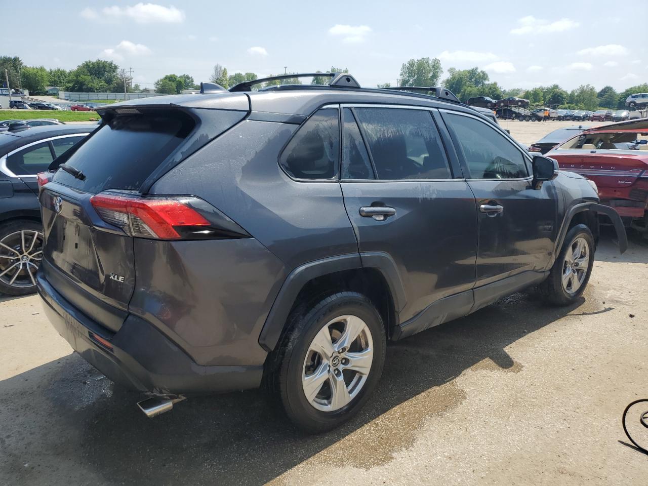 Photo 2 VIN: JTMW1RFV6KJ004663 - TOYOTA RAV 4 