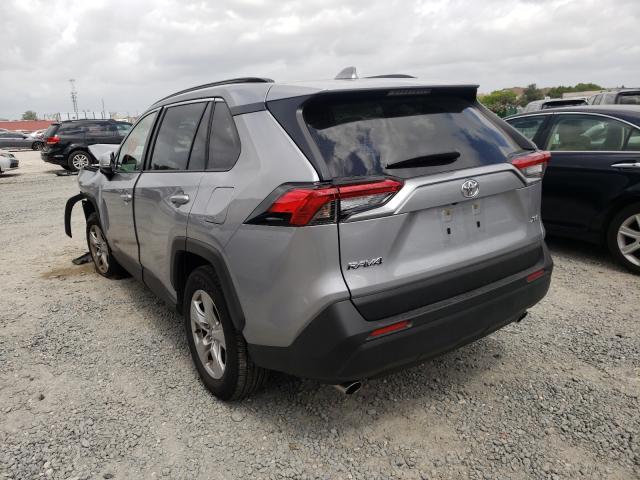 Photo 2 VIN: JTMW1RFV6MD068865 - TOYOTA RAV4 XLE 