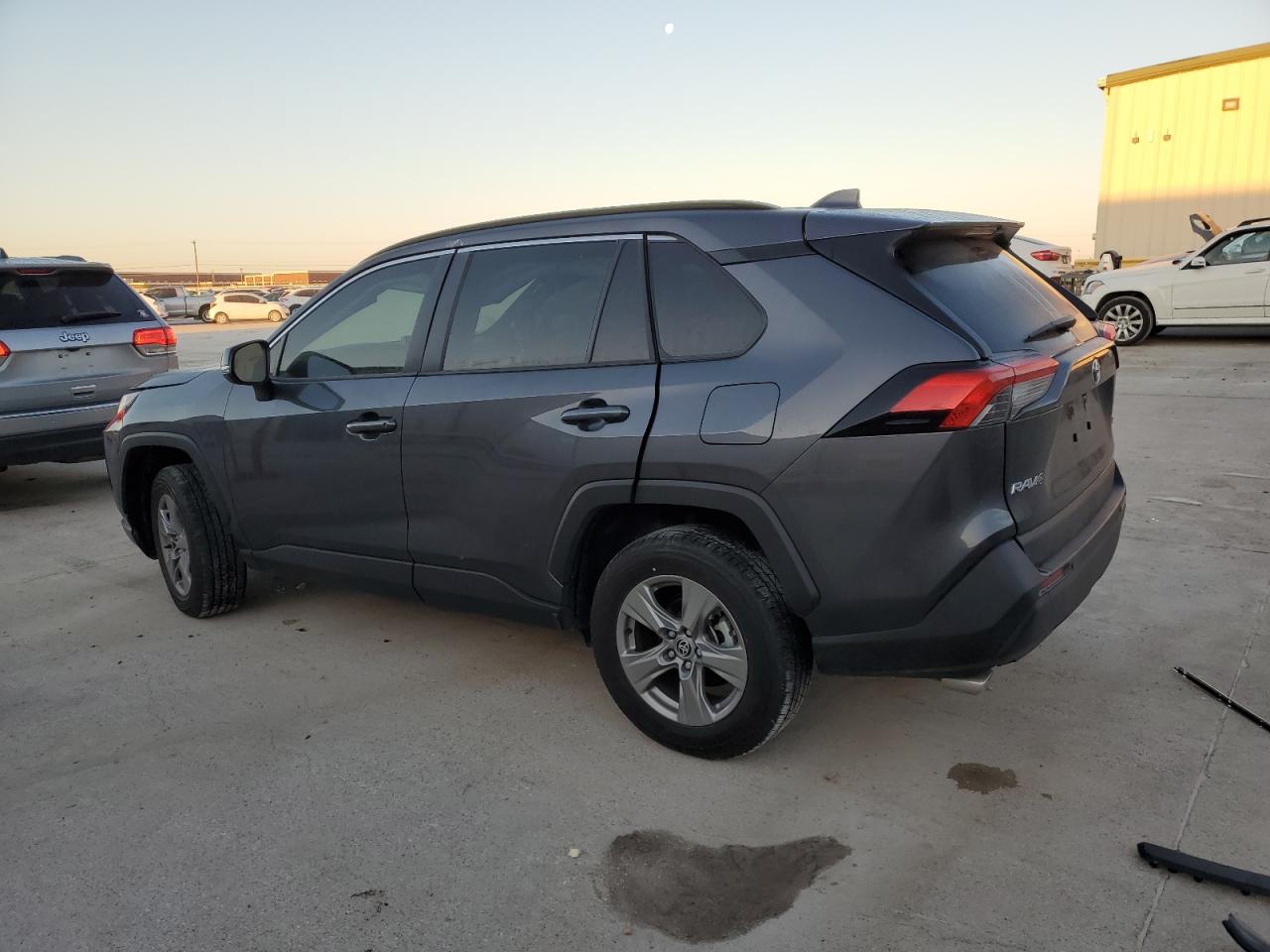 Photo 1 VIN: JTMW1RFV6PD105076 - TOYOTA RAV 4 