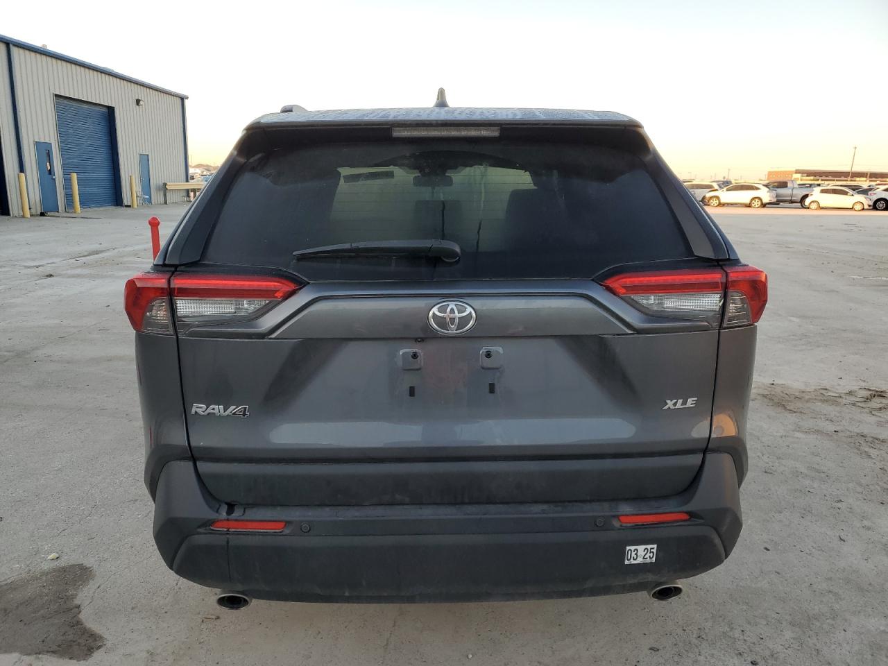 Photo 5 VIN: JTMW1RFV6PD105076 - TOYOTA RAV 4 