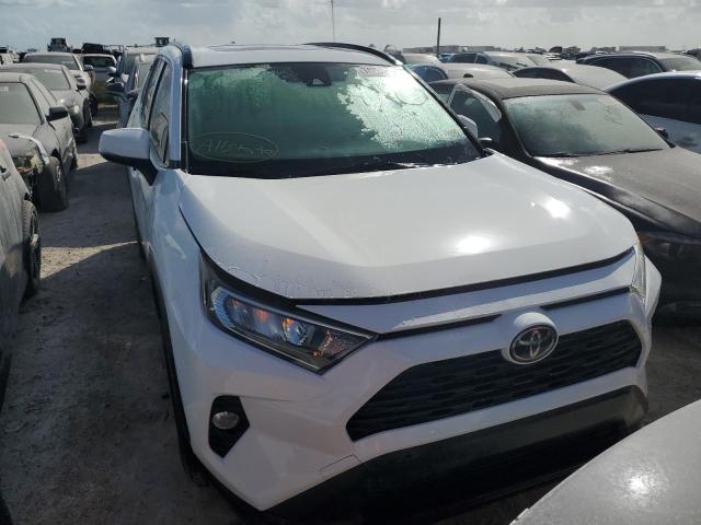 Photo 4 VIN: JTMW1RFV8KD018434 - TOYOTA RAV4 XLE 