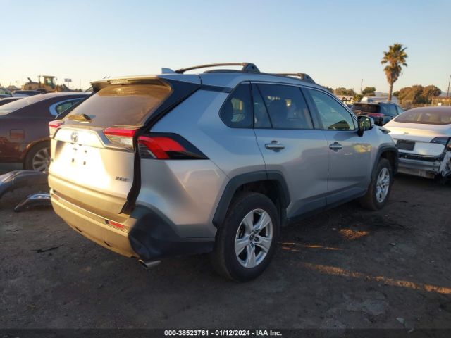 Photo 3 VIN: JTMW1RFV8KD027215 - TOYOTA RAV4 