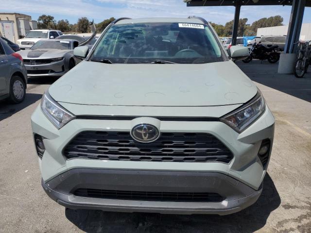 Photo 4 VIN: JTMW1RFV9KD011380 - TOYOTA RAV4 XLE 