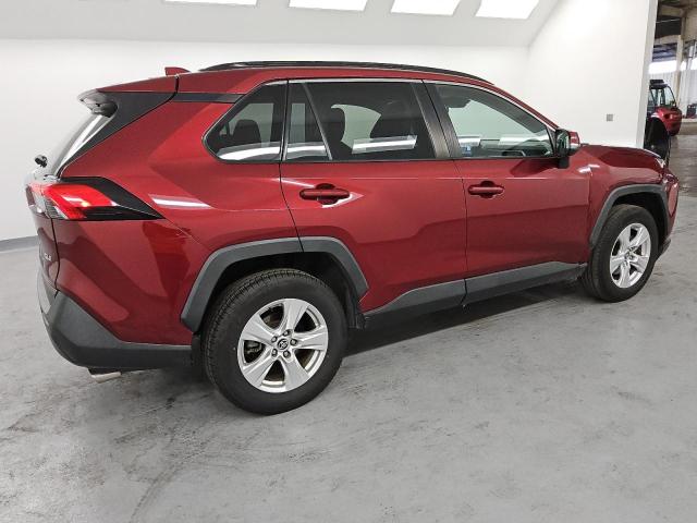 Photo 2 VIN: JTMW1RFV9MD065362 - TOYOTA RAV4 XLE 