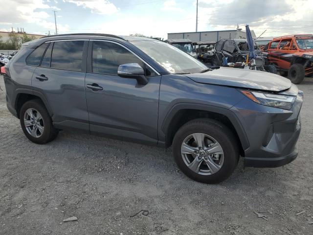 Photo 3 VIN: JTMW1RFV9PD112829 - TOYOTA RAV4 XLE 