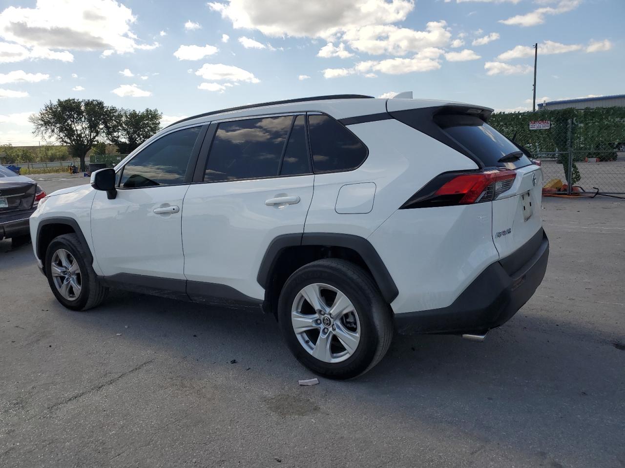 Photo 1 VIN: JTMW1RFVXKD504100 - TOYOTA RAV 4 