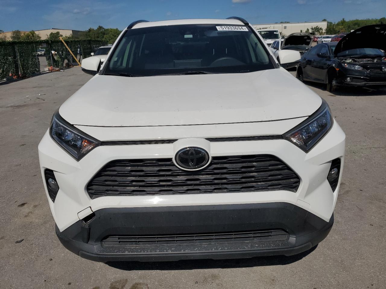 Photo 4 VIN: JTMW1RFVXKD504100 - TOYOTA RAV 4 