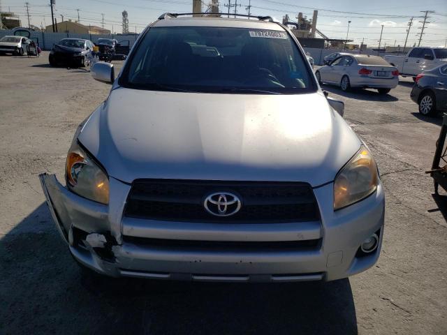 Photo 4 VIN: JTMWF4DV3B5036373 - TOYOTA RAV4 