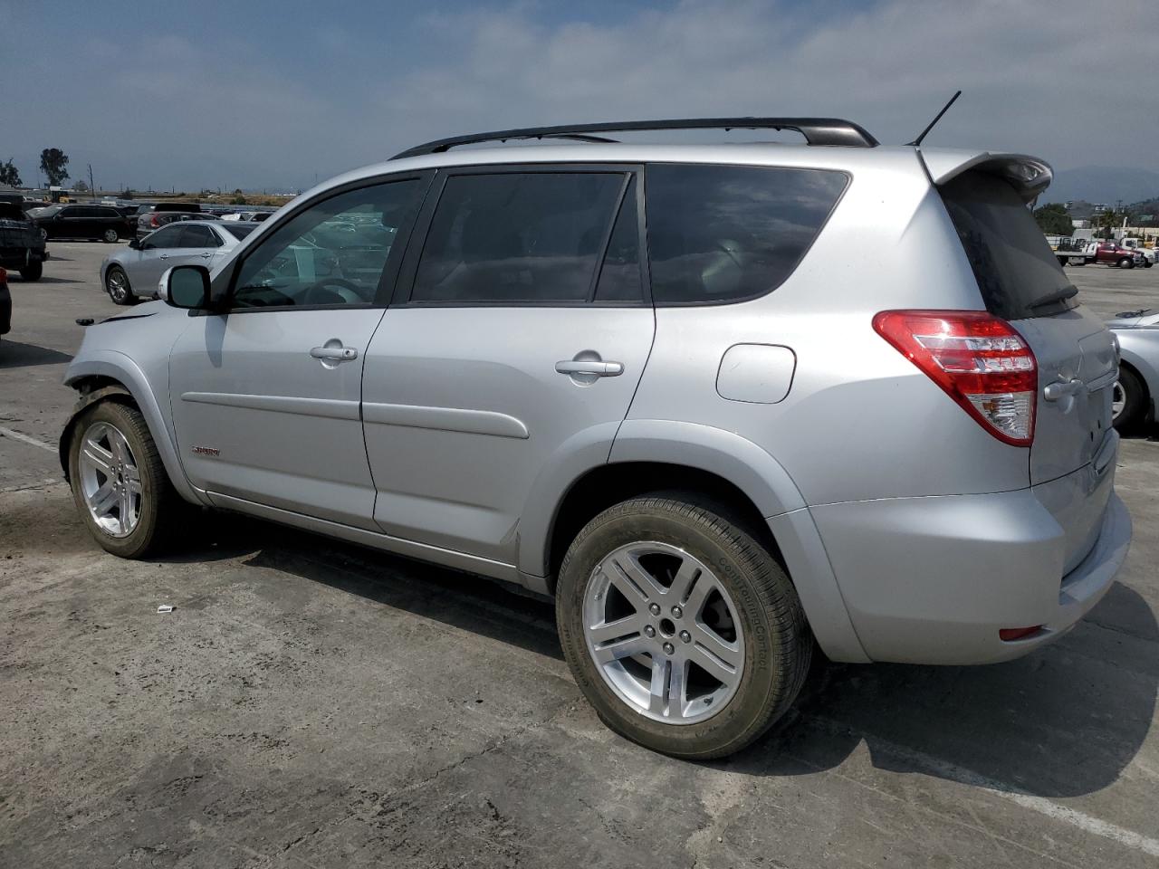 Photo 1 VIN: JTMWF4DV8B5035218 - TOYOTA RAV 4 