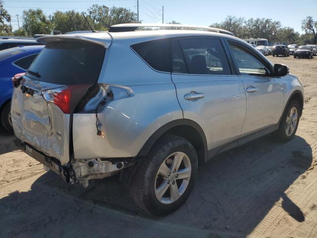 Photo 2 VIN: JTMWFREV0DD002086 - TOYOTA RAV4 XLE 