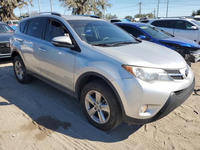 Photo 3 VIN: JTMWFREV0DD002086 - TOYOTA RAV4 XLE 