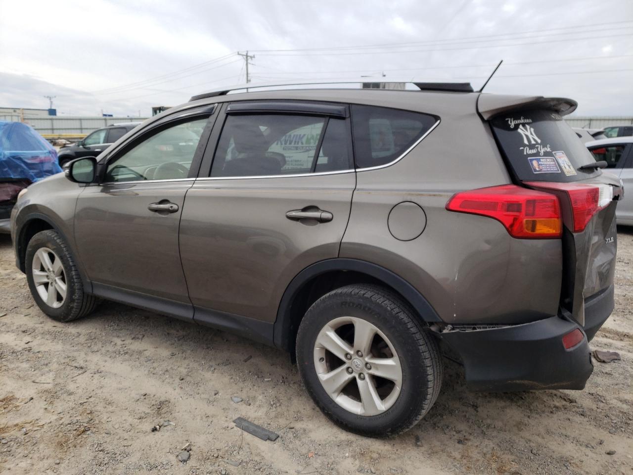 Photo 1 VIN: JTMWFREV0DD011550 - TOYOTA RAV 4 