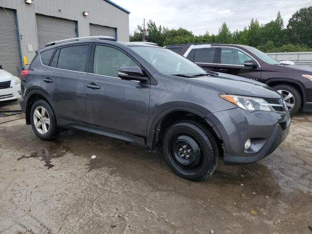 Photo 3 VIN: JTMWFREV0ED028690 - TOYOTA RAV4 XLE 