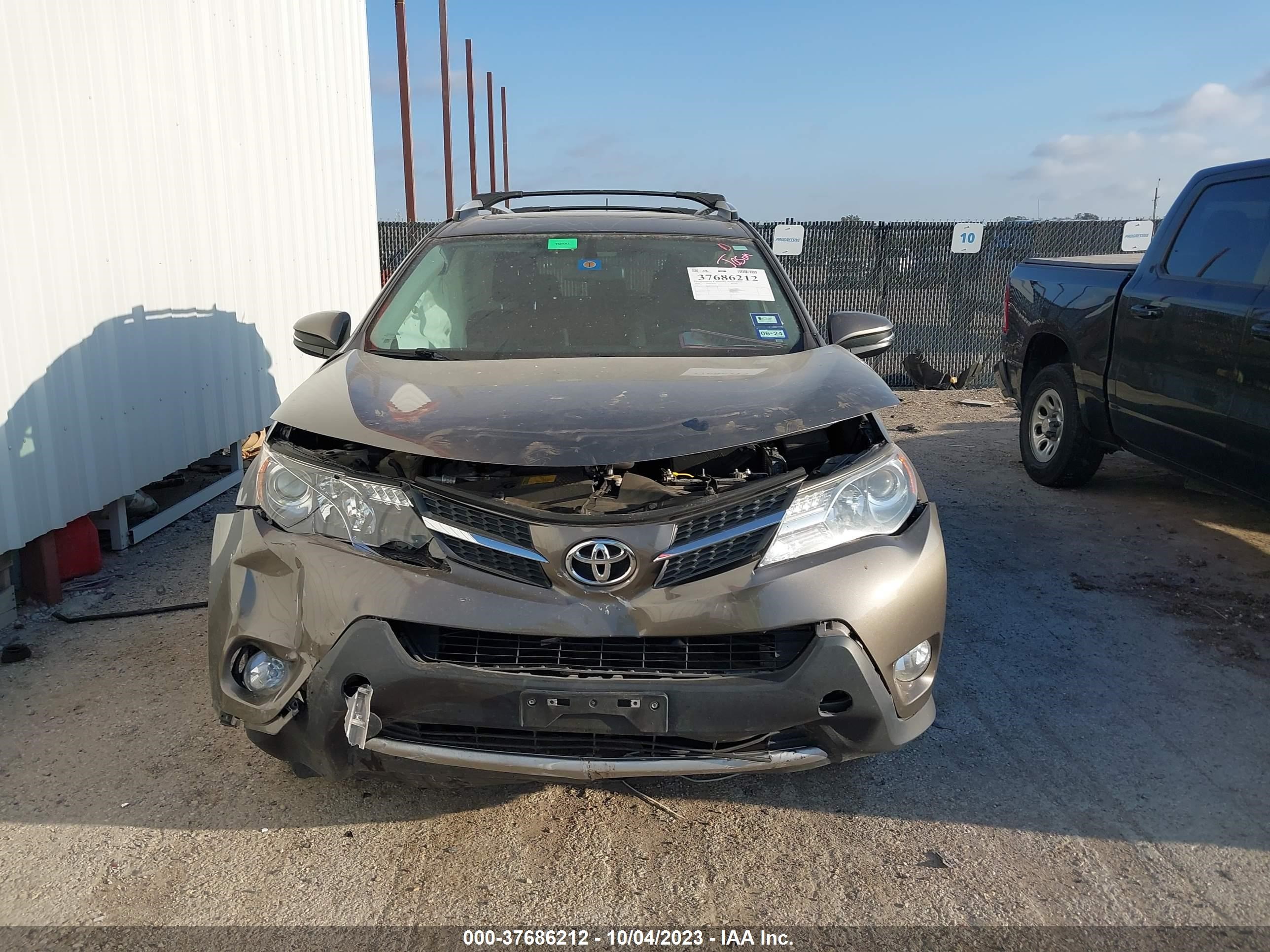 Photo 10 VIN: JTMWFREV0ED037082 - TOYOTA RAV 4 