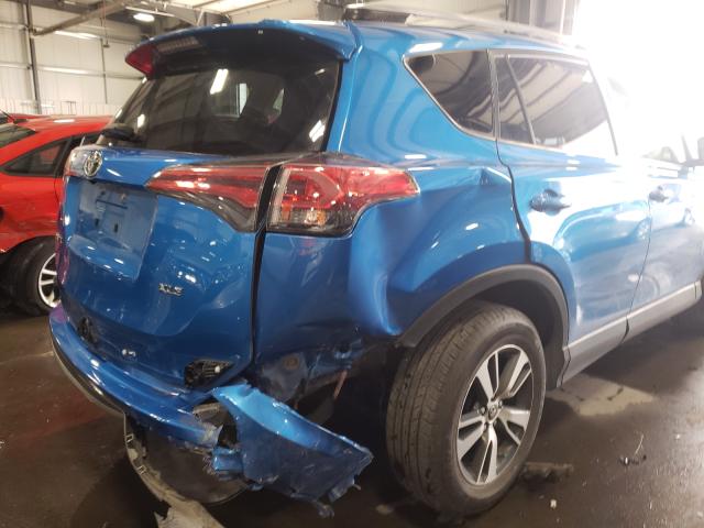 Photo 8 VIN: JTMWFREV0HD094127 - TOYOTA RAV4 XLE 