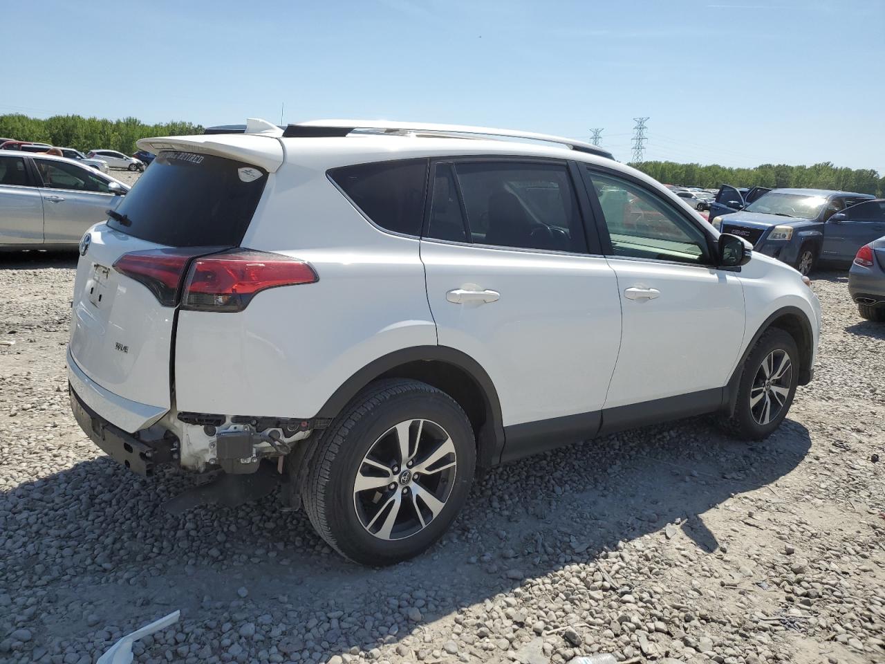 Photo 2 VIN: JTMWFREV0HD101898 - TOYOTA RAV 4 